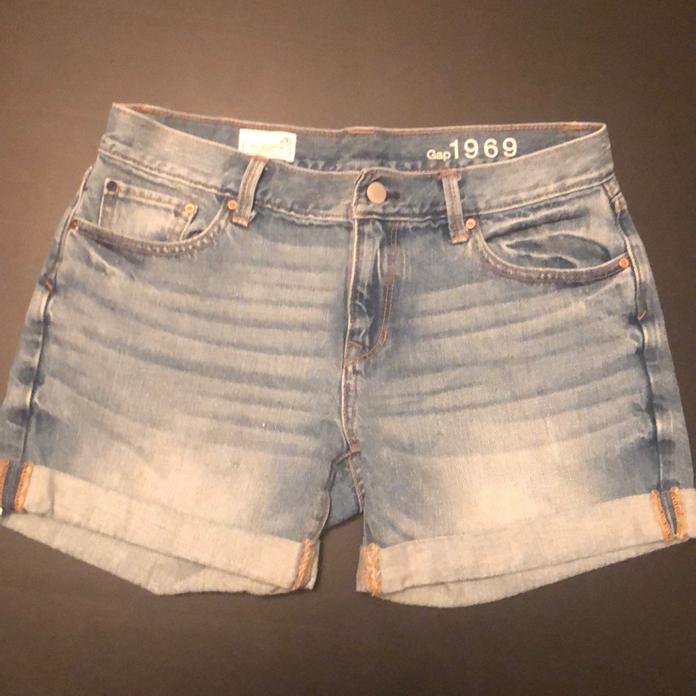 Women’s GAP denim shorts
